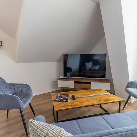 Apartment Daniels An Der Schlossbruecke